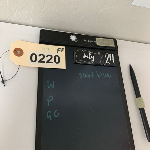 Under Armour T Shirt Women S Small Surf Blue Fitted Batman Logo Heatgear Wicking - Picture 11 of 12